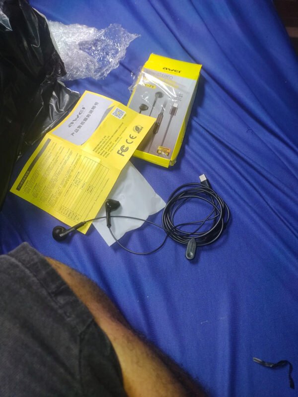 Auriculares In-Ear AWEI PC-7T Tipo C con Micrófono - Negro