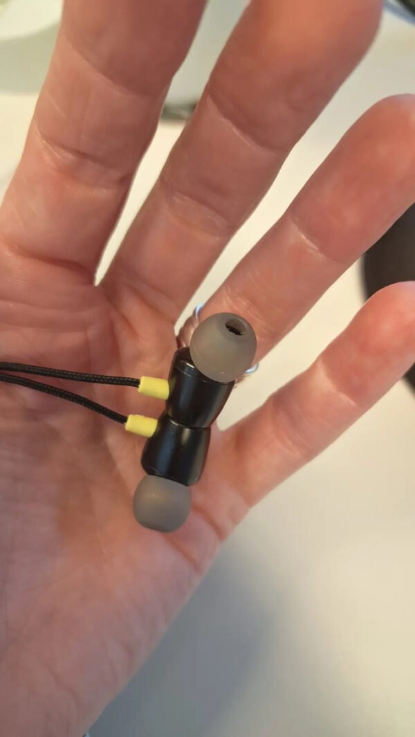Auriculares In-Ear AWEI L5 Jack 3,5 mm con Micrófono - Negro